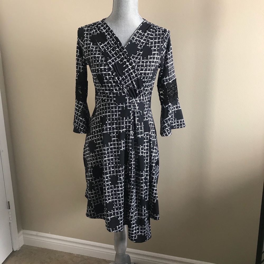 NWOT Bell Sleeves Work Dress